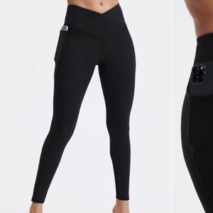 Fabletics High-Waisted PureLuxe Crossover 7/8 Legging